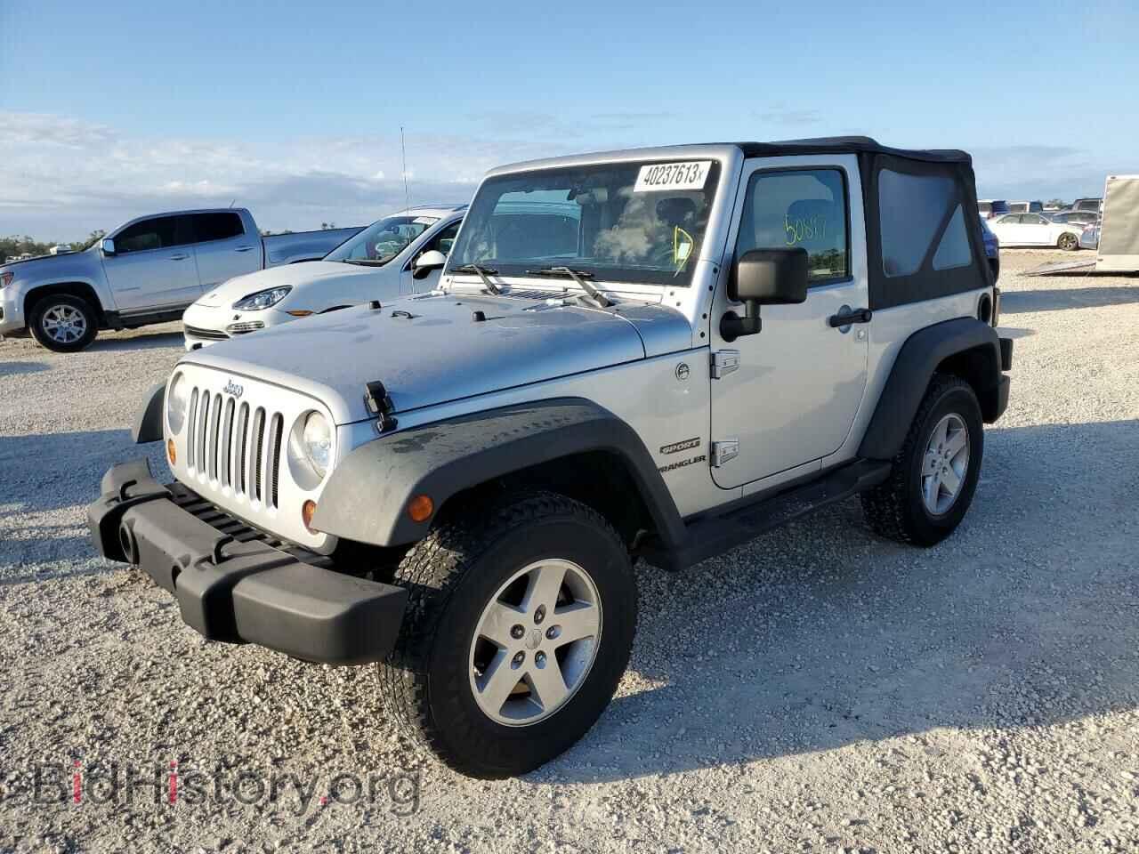 Photo 1J4AA2D12BL522690 - JEEP WRANGLER 2011