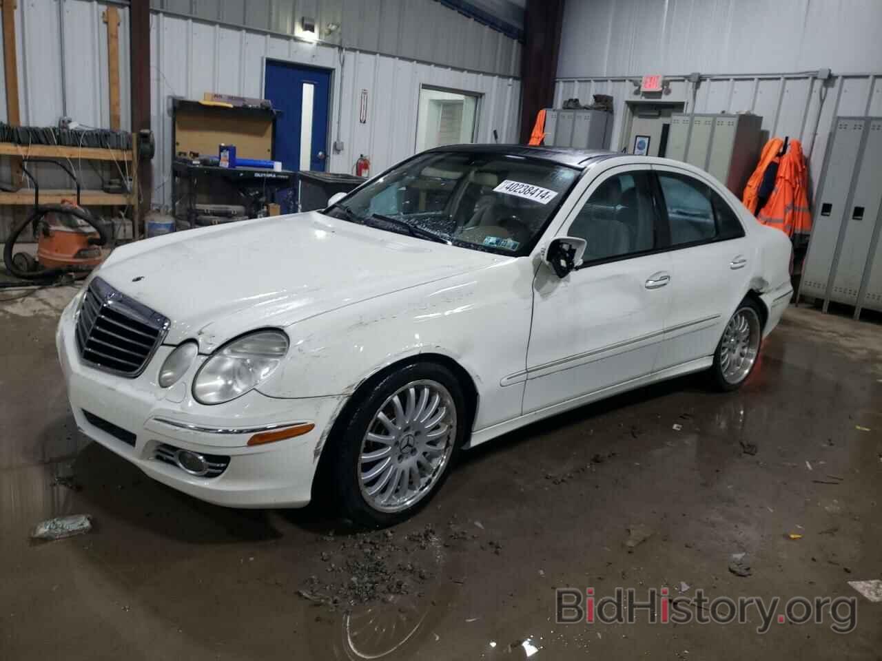 Photo WDBUF56X18B199107 - MERCEDES-BENZ E-CLASS 2008