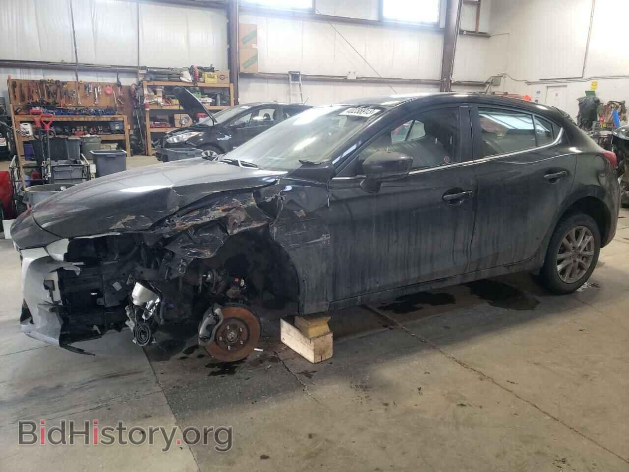 Фотография JM1BN1L77J1155858 - MAZDA 3 2018