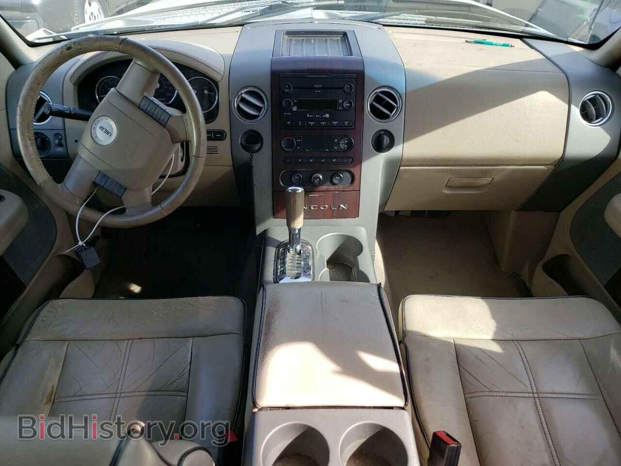 2006 LINCOLN MARK LT - VIN: 5LTPW16536FJ22733 - Photo 8