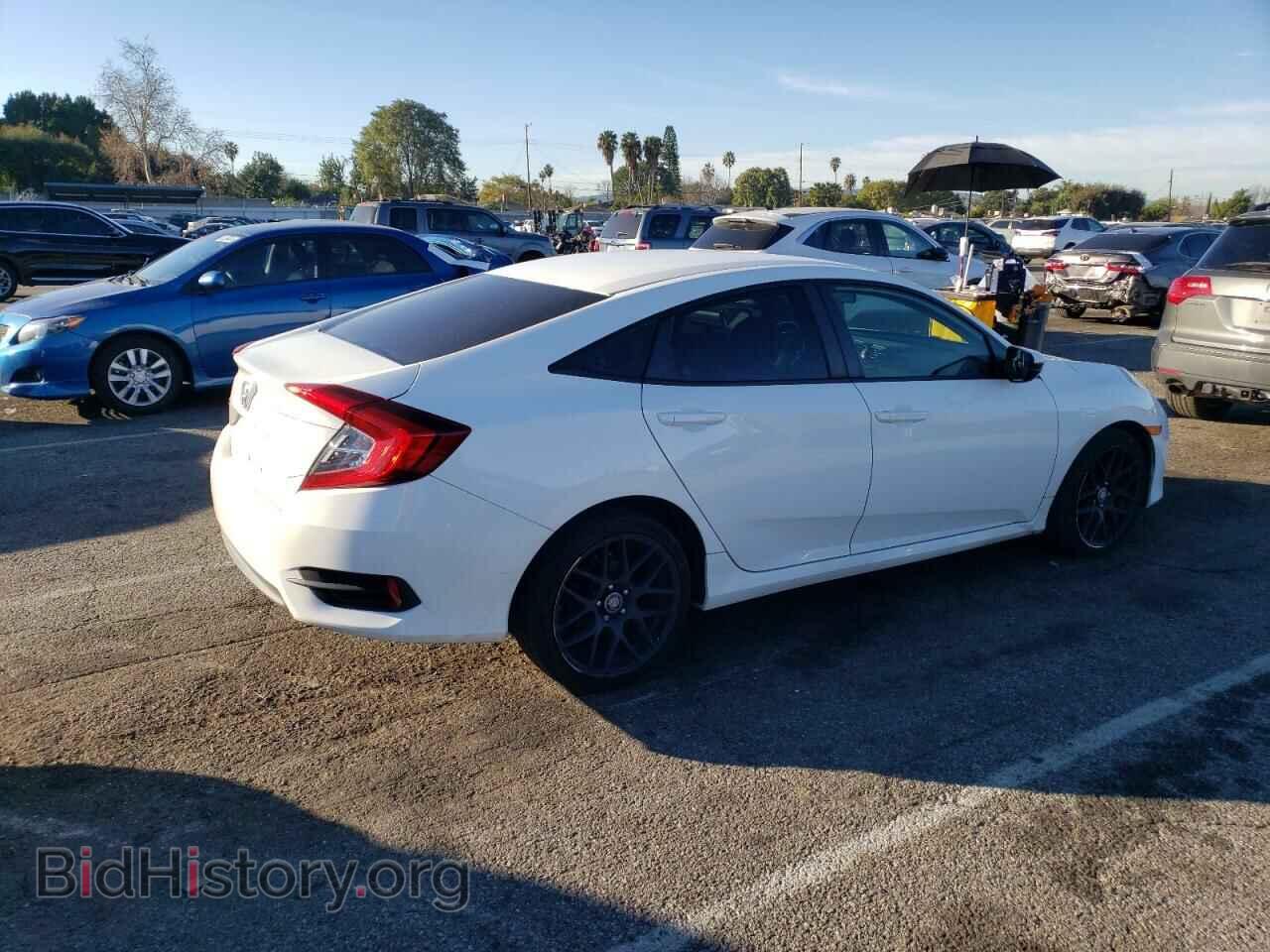2017 HONDA CIVIC - VIN: 19XFC2E59HE058886 - Фото 3