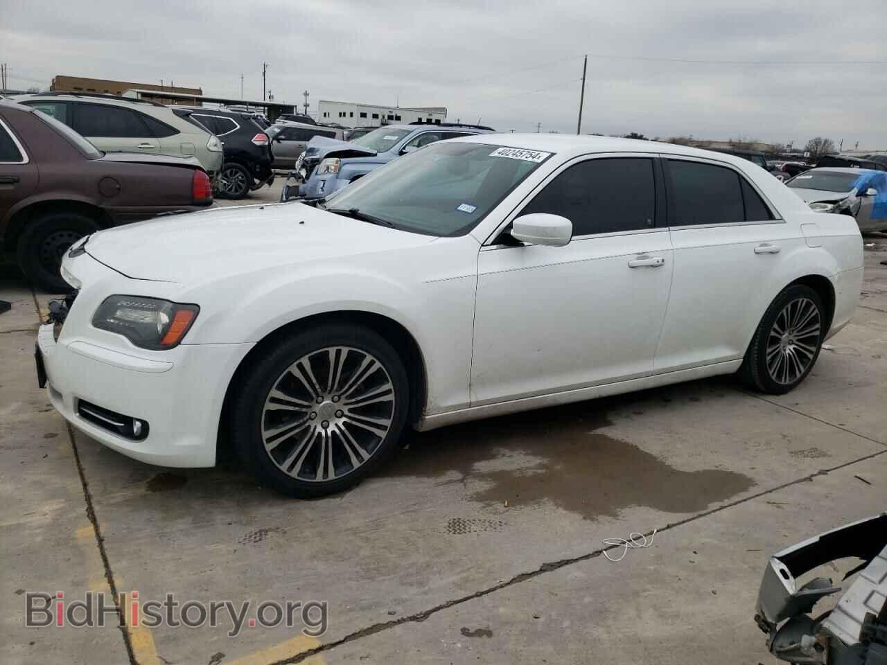 Фотография 2C3CCABG3DH580970 - CHRYSLER 300 2013