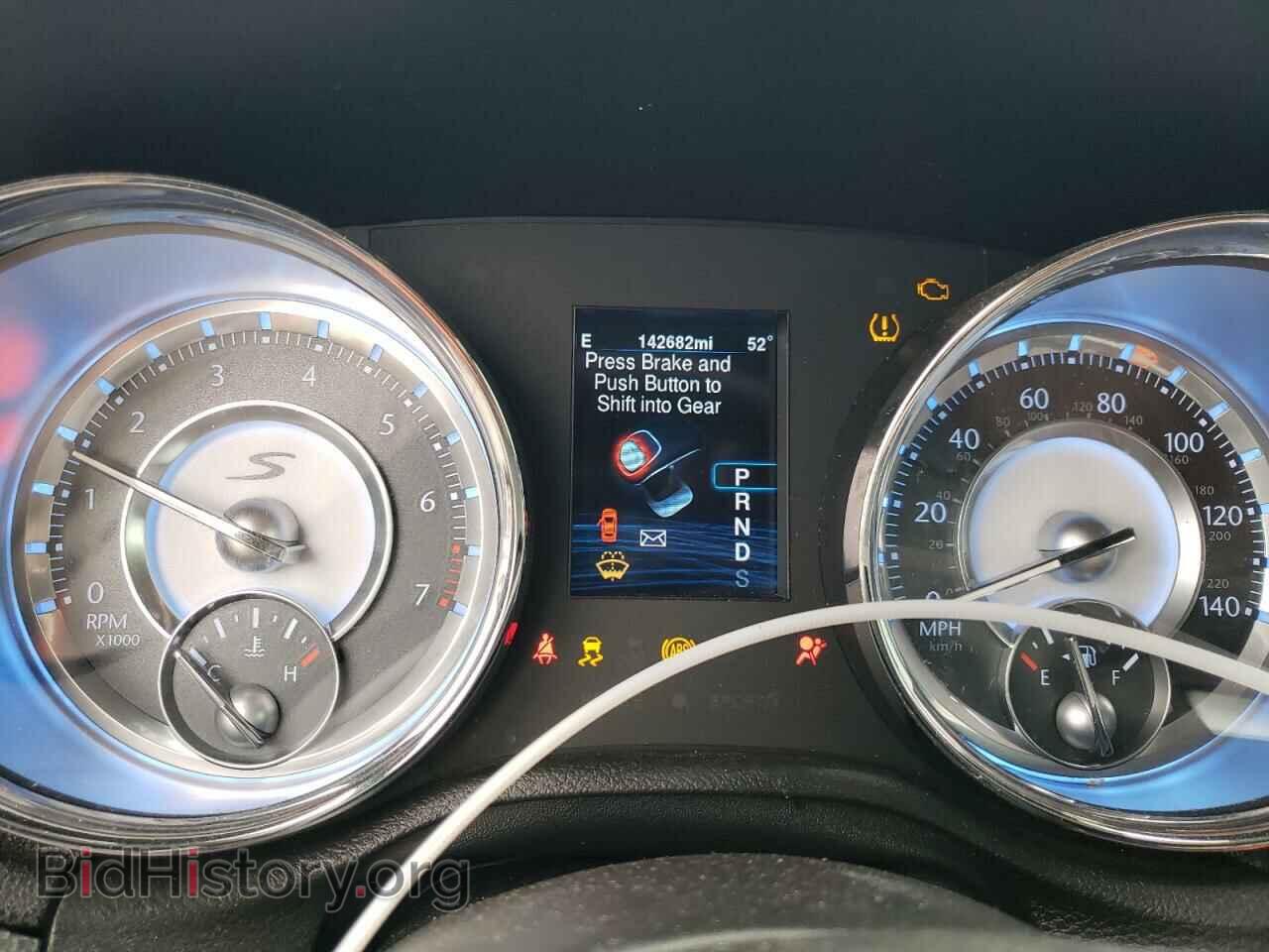 2013 CHRYSLER 300 - VIN: 2C3CCABG3DH580970 - Фото 9