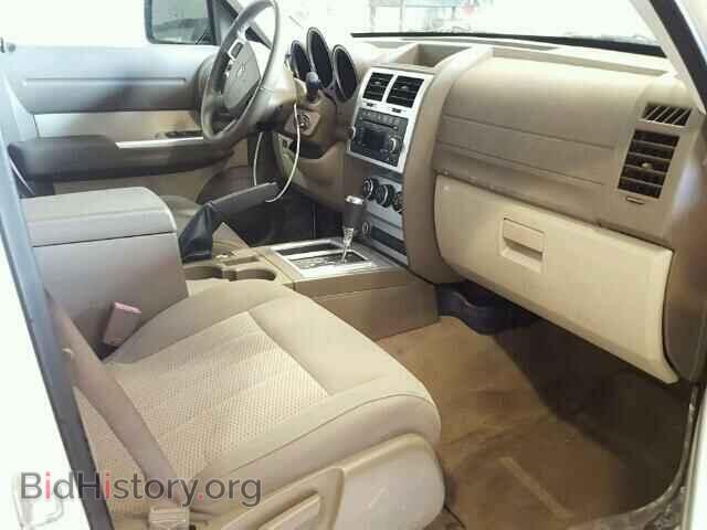 2010 DODGE NITRO - VIN: 1D4PT5GK8AW111018 - Photo 5