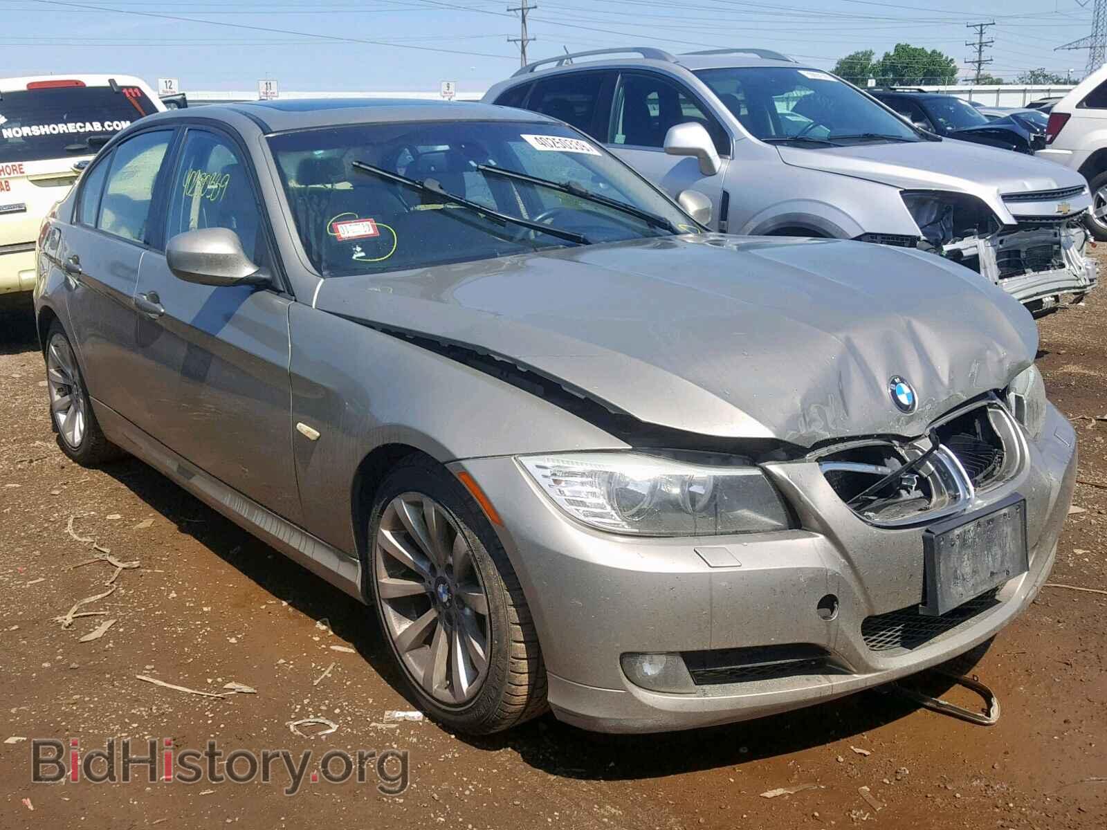 Фотография WBAPH73589E128023 - BMW 328 I 2009