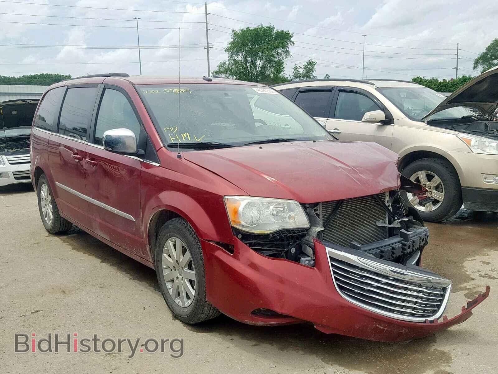 Photo 2A4RR8DG2BR613131 - CHRYSLER TOWN & COU 2011