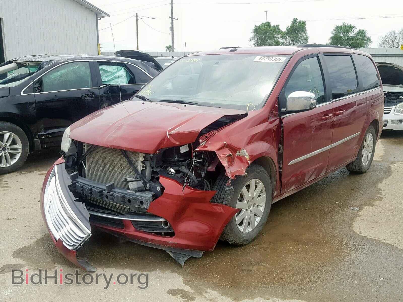 2011 CHRYSLER TOWN & COU - VIN: 2A4RR8DG2BR613131 - Фото 2
