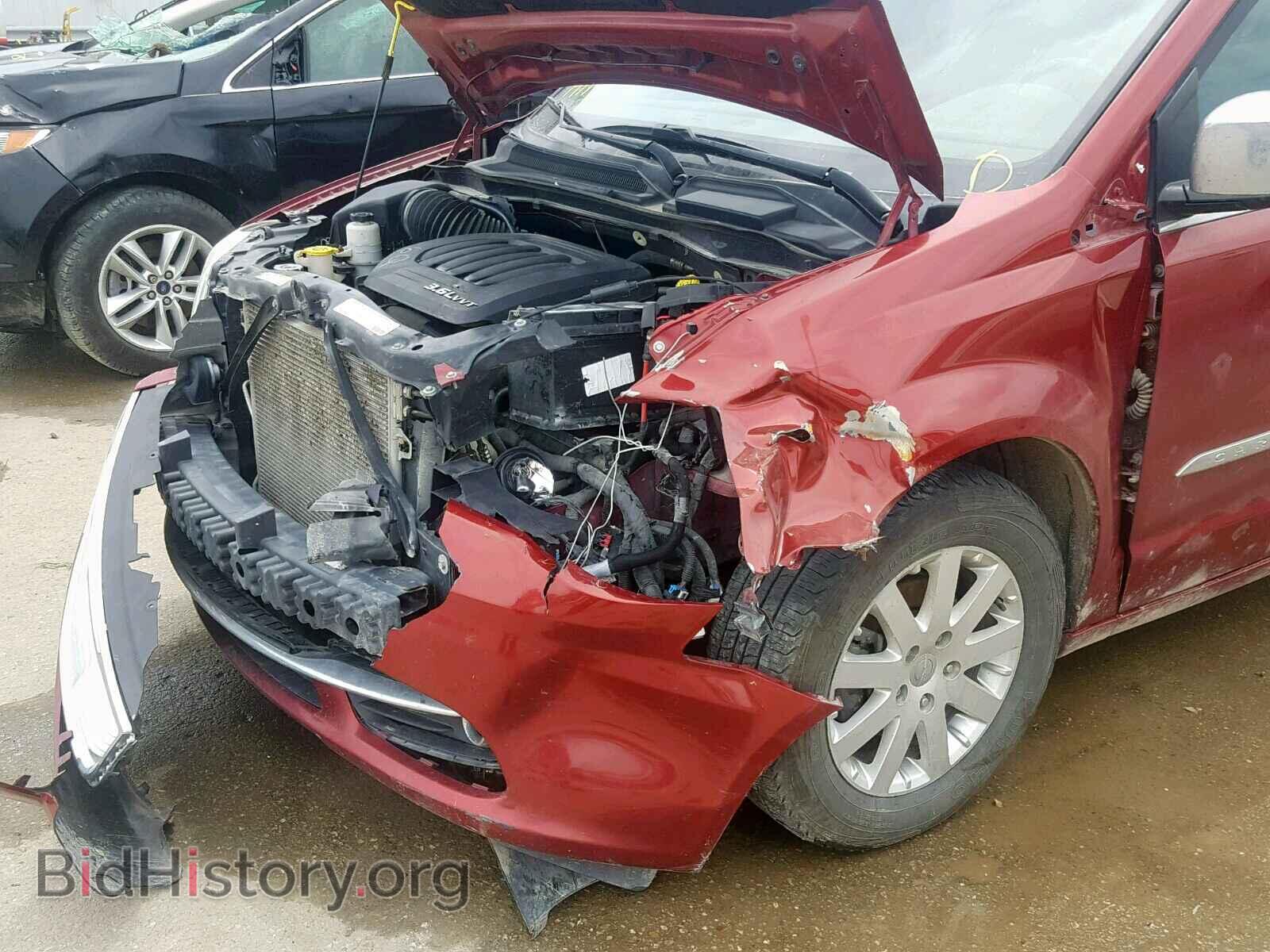 2011 CHRYSLER TOWN & COU - VIN: 2A4RR8DG2BR613131 - Фото 9