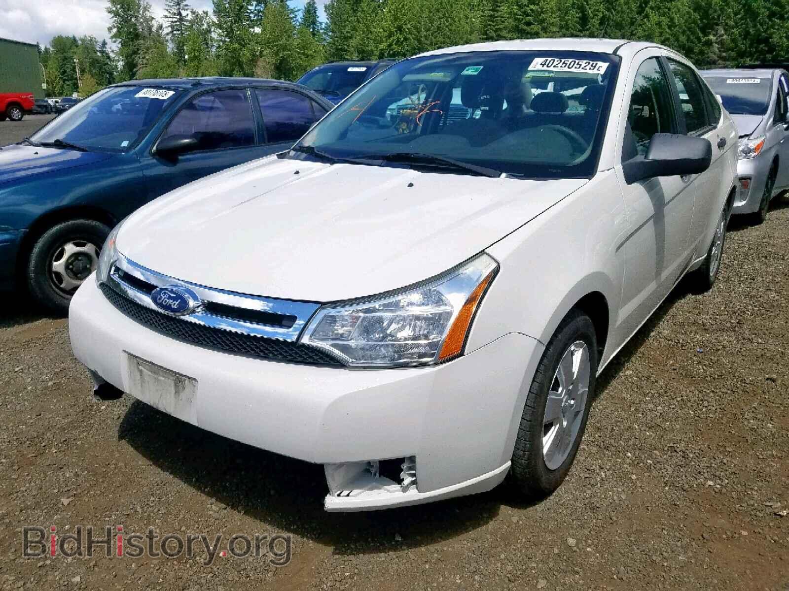 2010 FORD FOCUS - VIN: 1FAHP3EN3AW257484 - Фото 2
