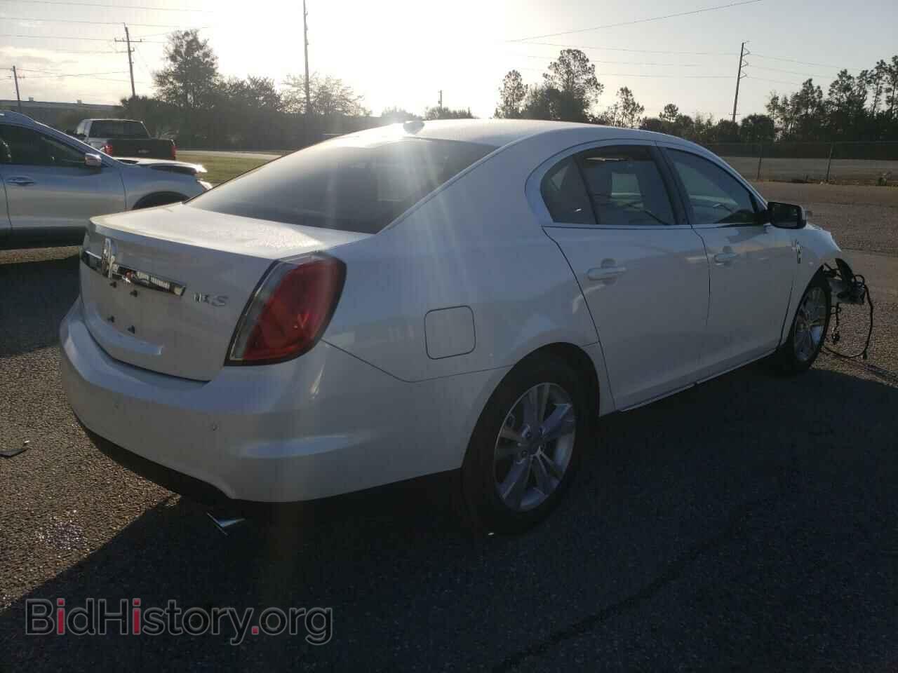 2010 LINCOLN MKS - VIN: 1LNHL9DR8AG616539 - Фото 3