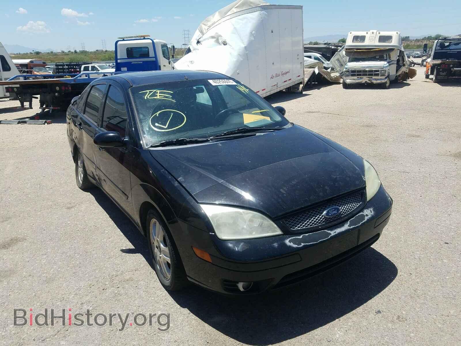 Фотография 1FAFP38Z05W173070 - FORD FOCUS 2005