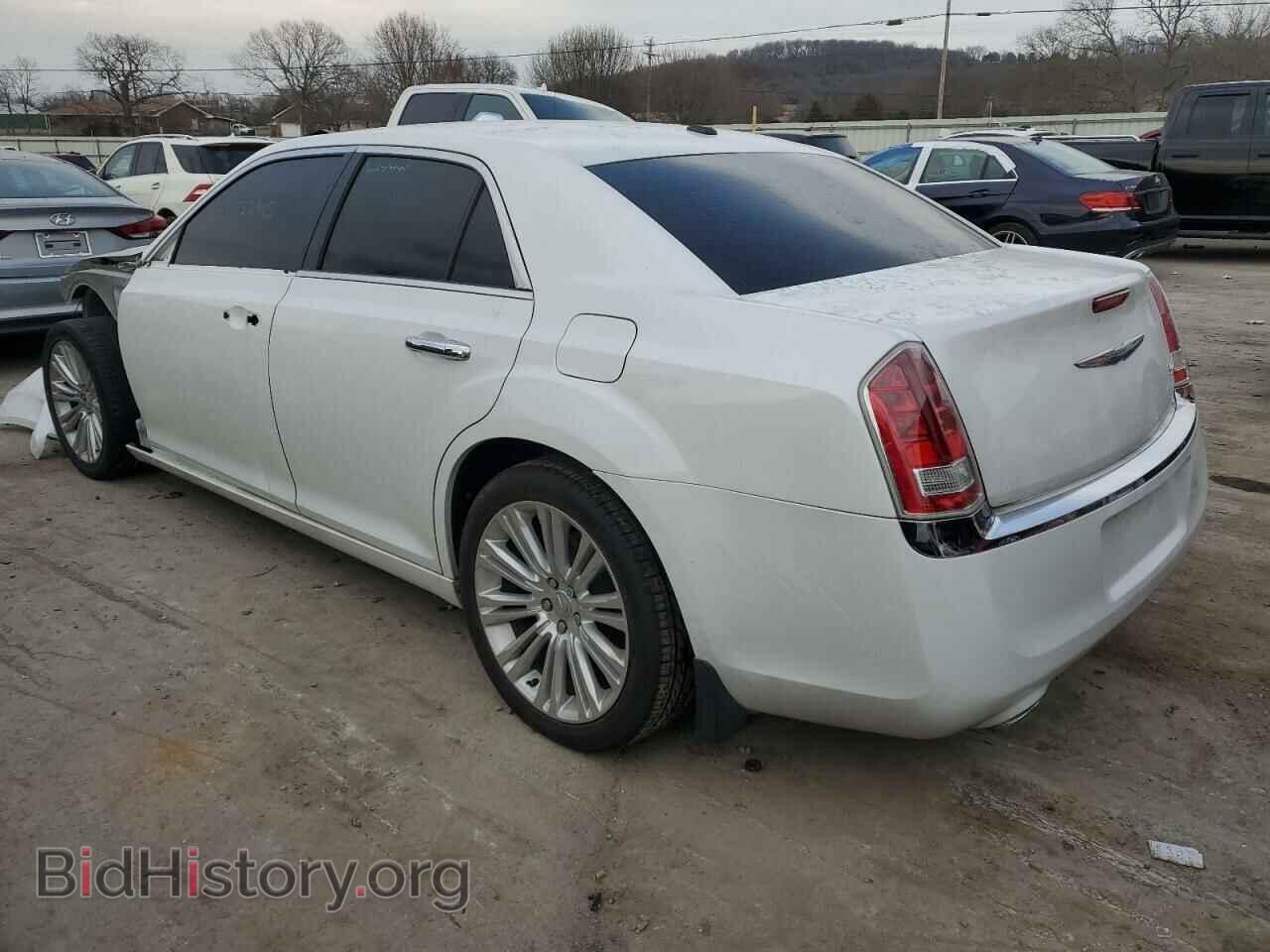 2011 CHRYSLER 300 - VIN: 2C3CA5CG9BH529045 - Фото 2