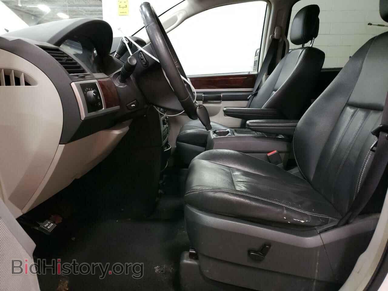 2010 CHRYSLER MINIVAN - VIN: 2A4RR8DX4AR404973 - Фото 7