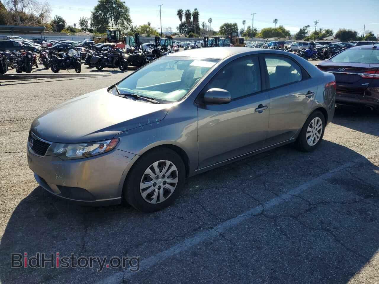 Фотография KNAFU4A23B5368987 - KIA FORTE 2011