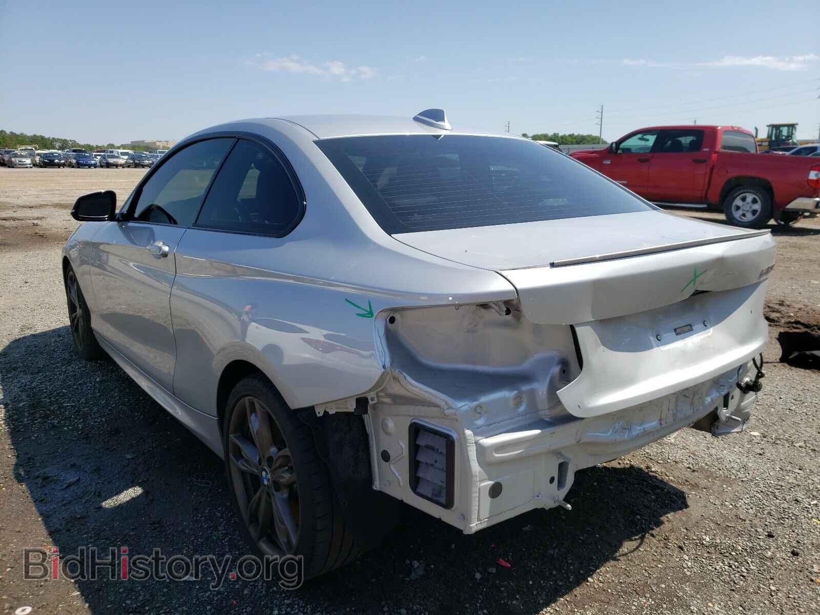 2016 BMW M2 - VIN: WBA1J7C54GV360108 - Фото 3