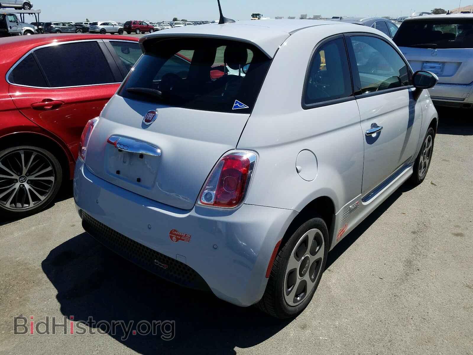 2017 FIAT 500 - VIN: 3C3CFFGEXHT621068 - Photo 4