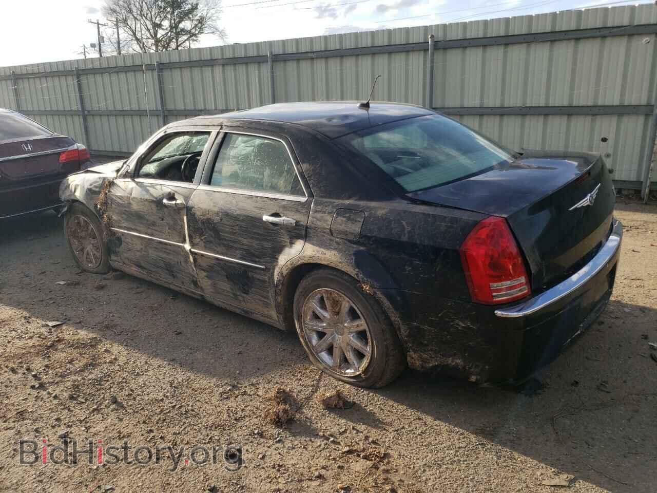 2008 CHRYSLER 300 - VIN: 2C3LA63H18H308045 - Фото 2