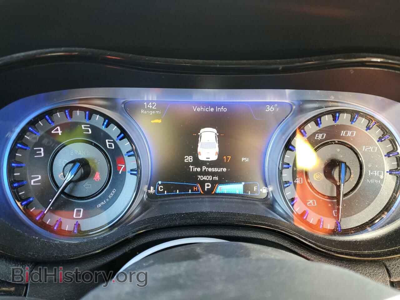 2017 CHRYSLER 300 - VIN: 2C3CCAGG7HH621857 - Photo 9