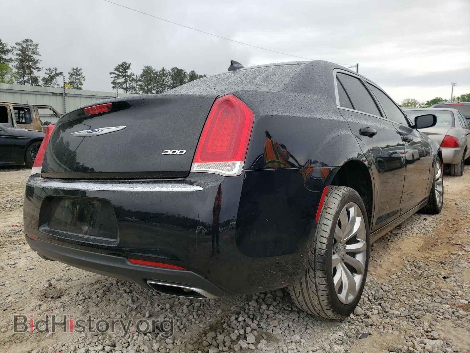 2017 CHRYSLER 300 - VIN: 2C3CCAAGXHH577233 - Фото 4