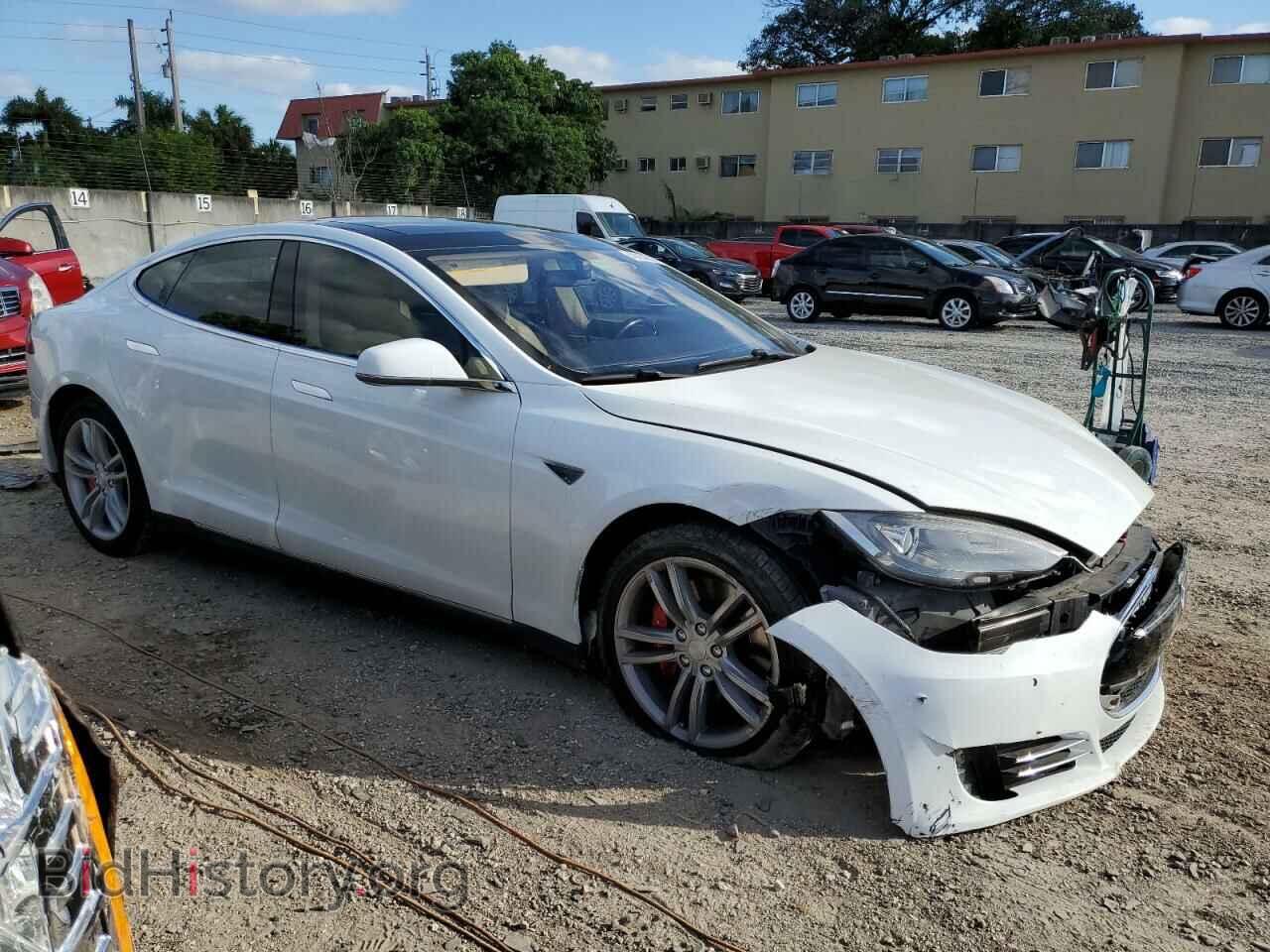 2014 TESLA MODEL S - VIN: 5YJSA1H14EFP32844 - Photo 4