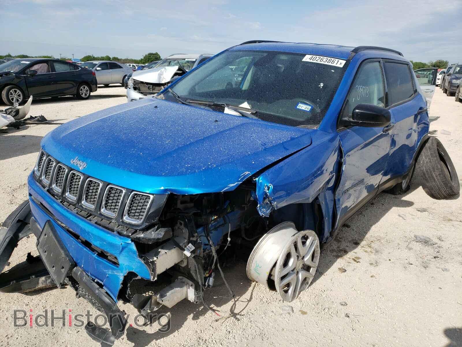 2018 JEEP COMPASS - VIN: 3C4NJCAB2JT102389 - Фото 2