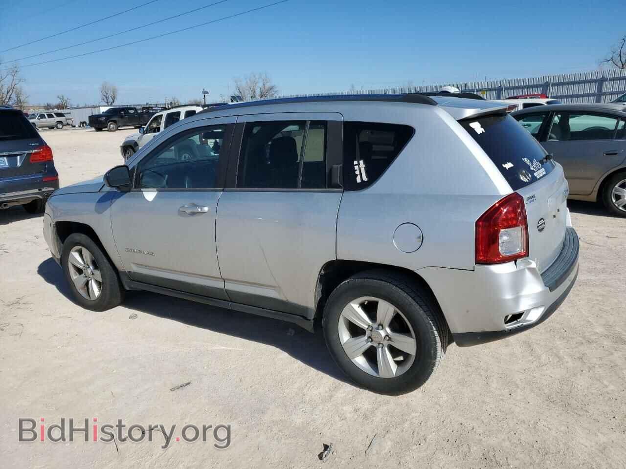 2011 JEEP COMPASS - VIN: 1J4NT1FB8BD176733 - Фото 2