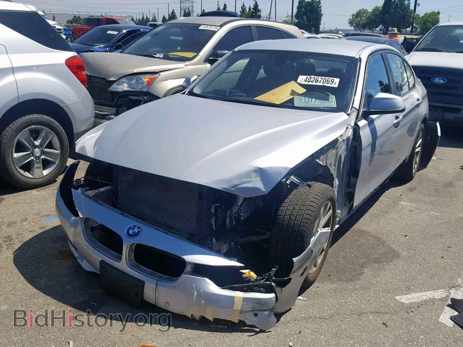 2016 BMW 3 SERIES - VIN: WBA8A9C52GK615768 - Фото 2