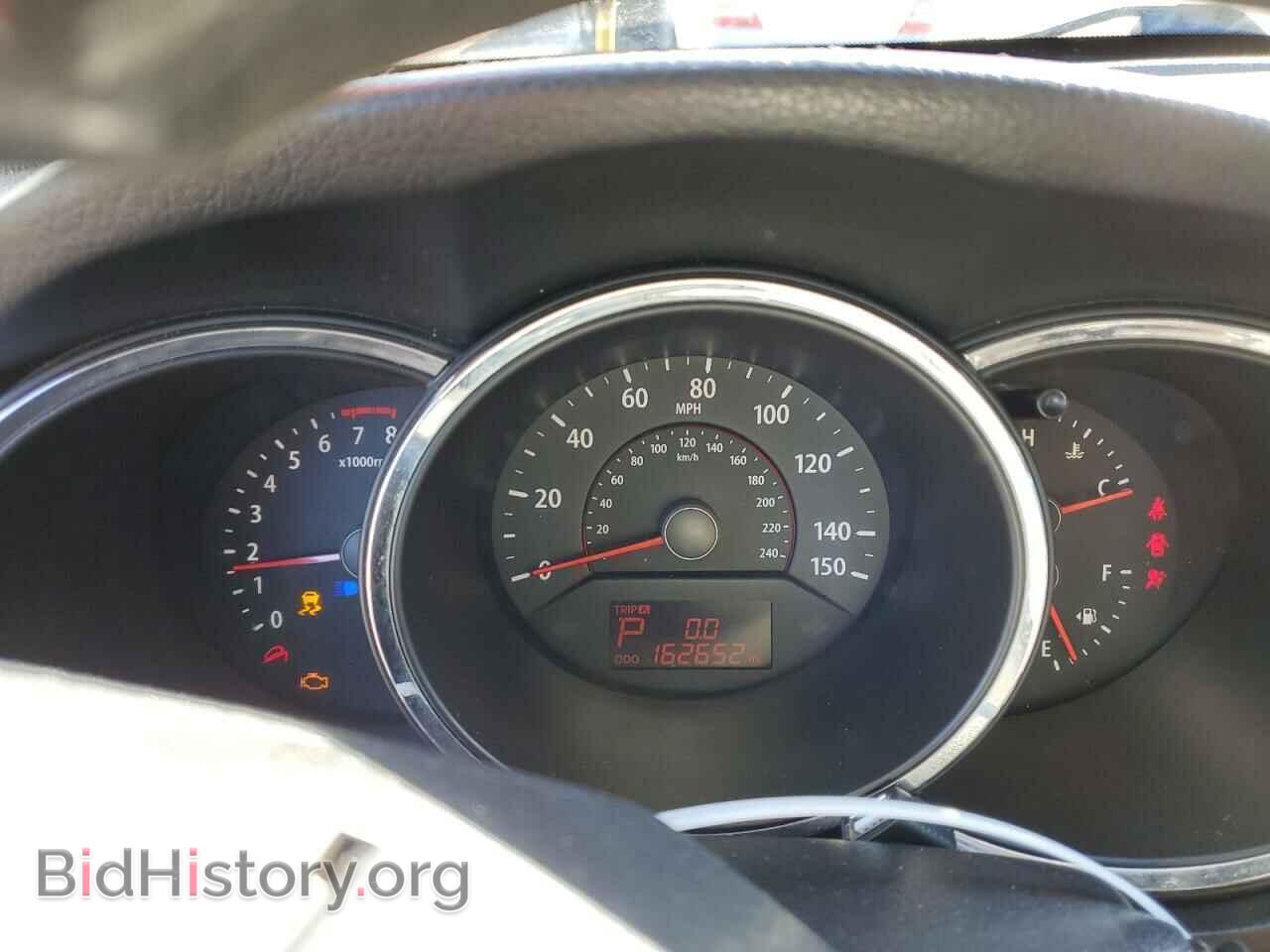 2011 KIA SORENTO - VIN: 5XYKTDA21BG045985 - Фото 9