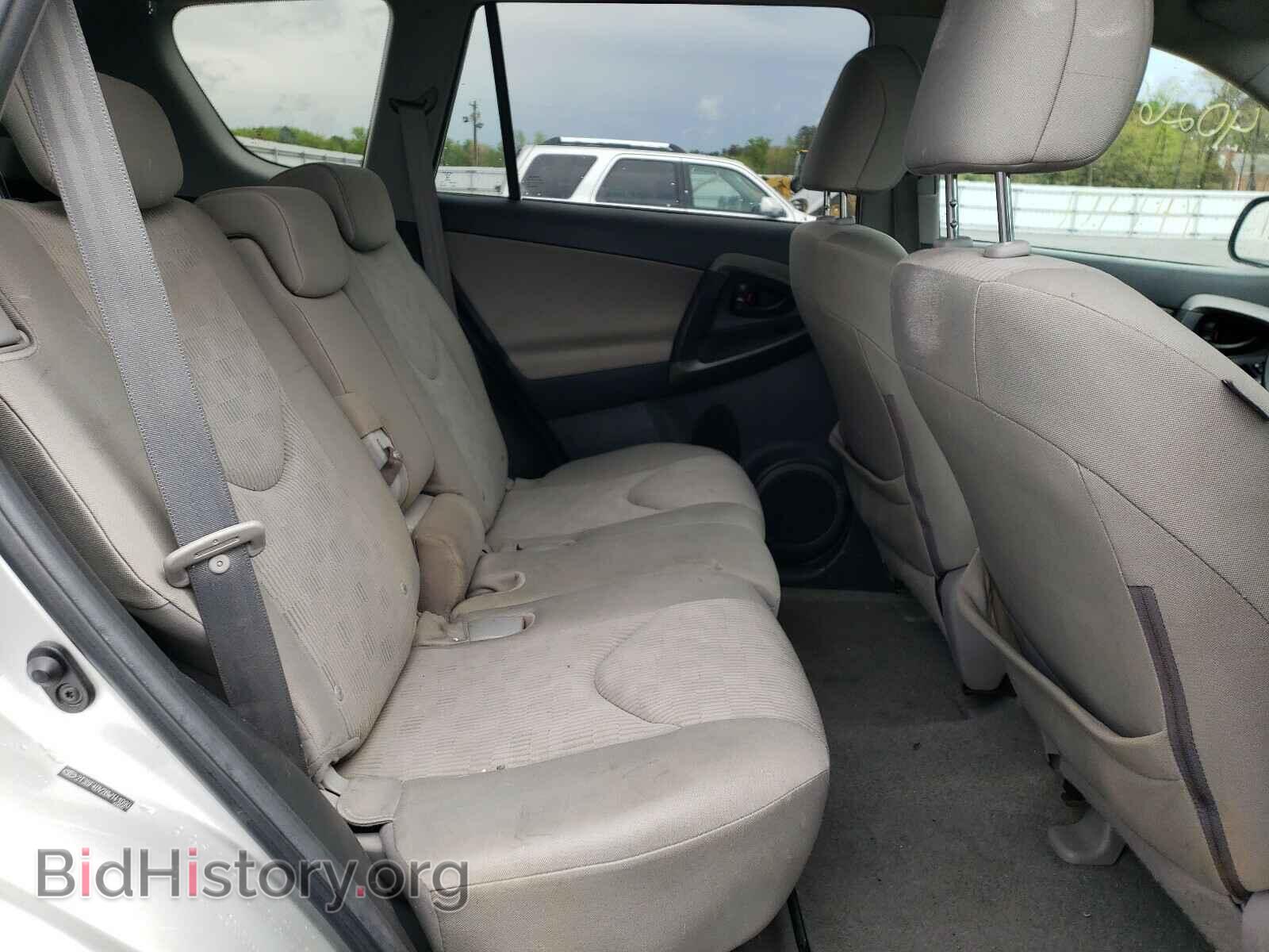 2011 TOYOTA RAV4 - VIN: 2T3BF4DV2BW141090 - Фото 6