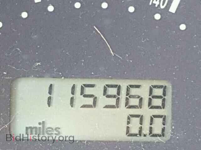 2000 VOLKSWAGEN BEETLE - VIN: 3VWCC21C0YM450892 - Фото 8
