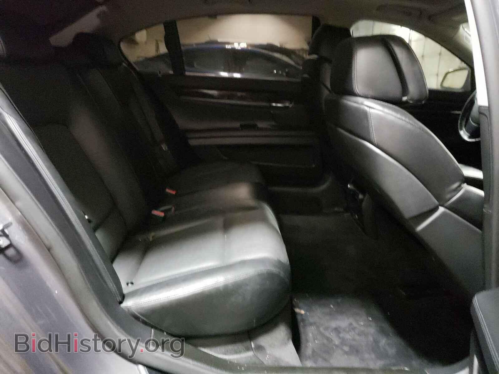 2011 BMW 7 SERIES - VIN: WBAKC8C52BC431833 - Фото 6