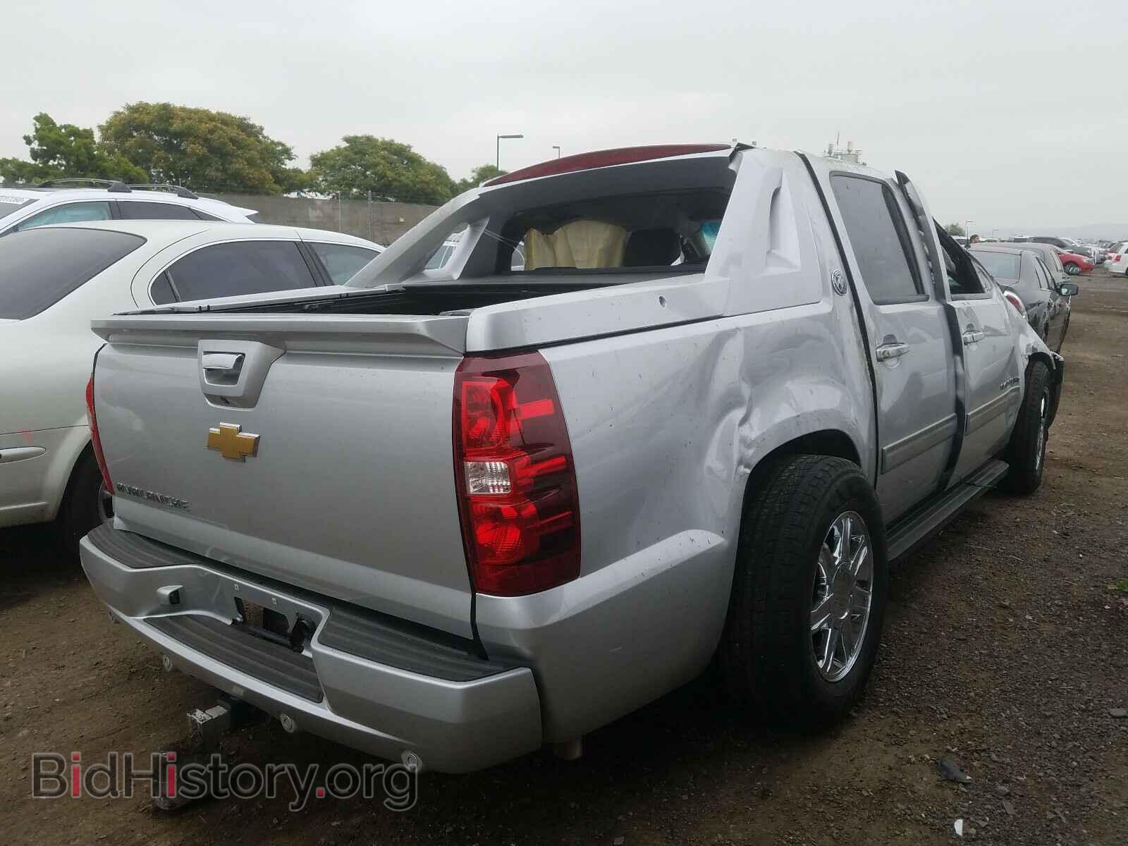2013 CHEVROLET AVALANCHE - VIN: 3GNMCFE02DG177890 - Фото 4