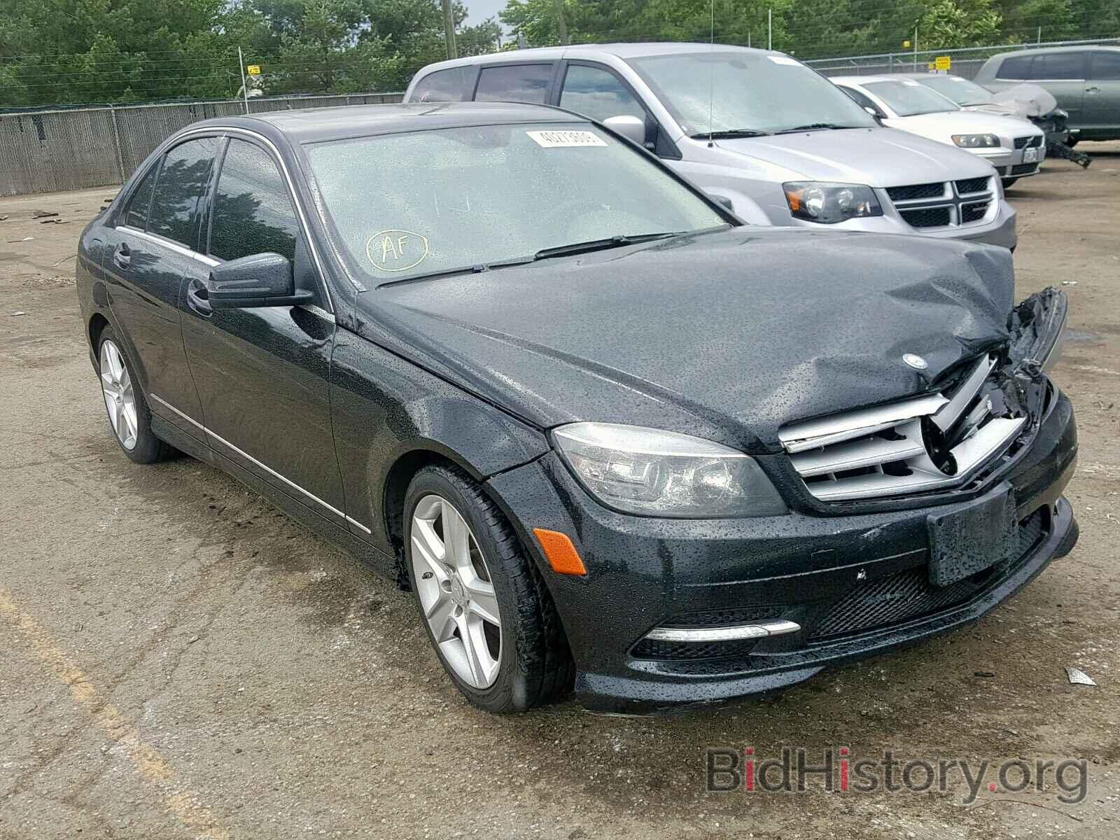 Photo WDDGF8BB1BR151881 - MERCEDES-BENZ C CLASS 2011