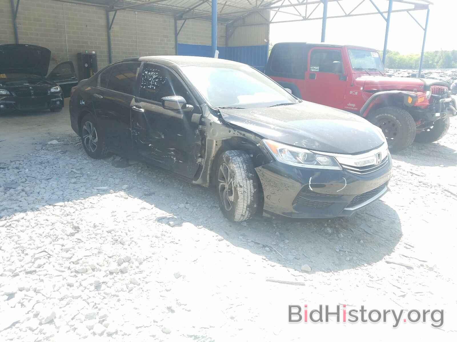 Photo 1HGCR2F38HA078520 - HONDA ACCORD 2017