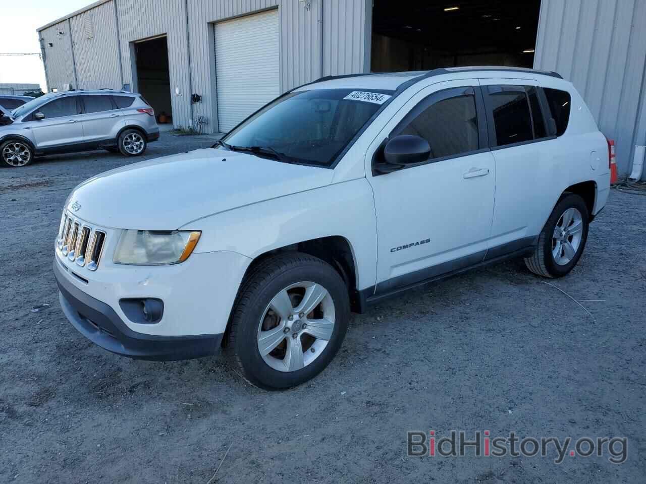 Photo 1J4NT1FBXBD267597 - JEEP COMPASS 2011