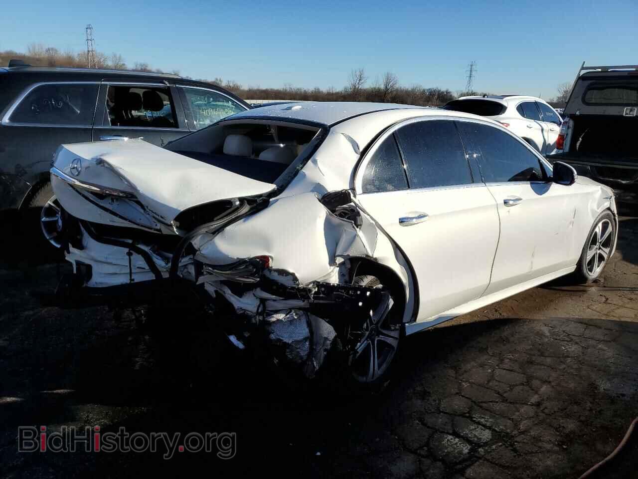 2018 MERCEDES-BENZ E-CLASS - VIN: WDDZF4KB9JA299873 - Фото 3