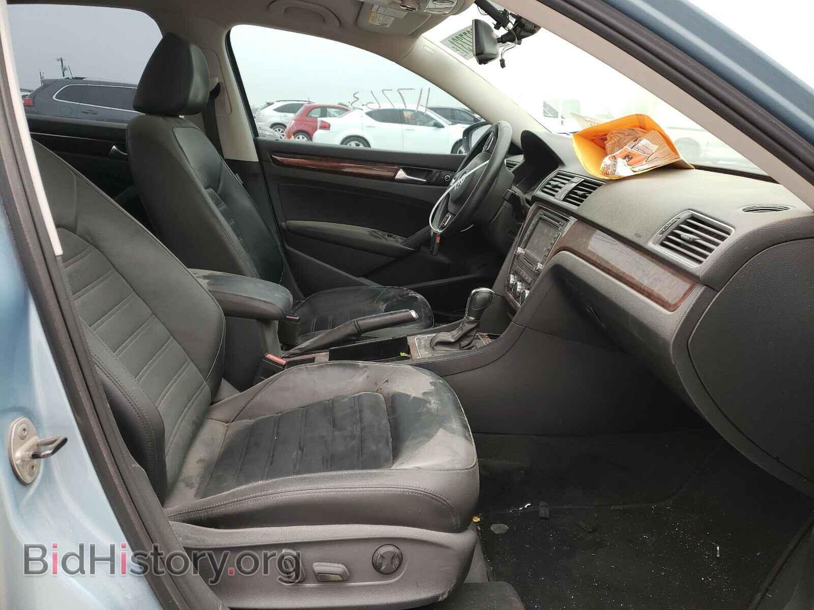 2012 VOLKSWAGEN PASSAT - VIN: 1VWCH7A32CC079582 - Фото 5