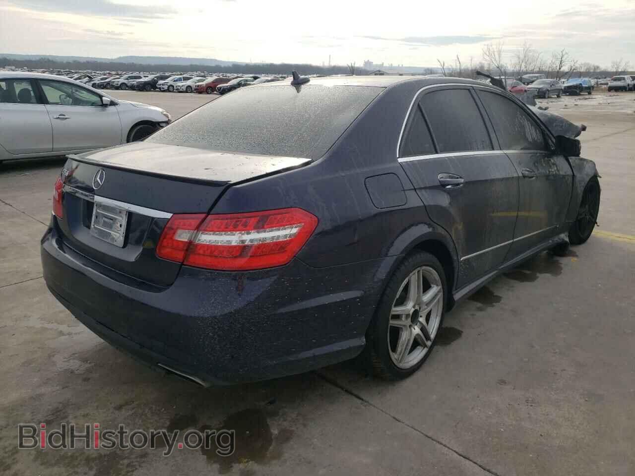 2013 MERCEDES-BENZ E-CLASS - VIN: WDDHF5KB2DA720502 - Фото 3