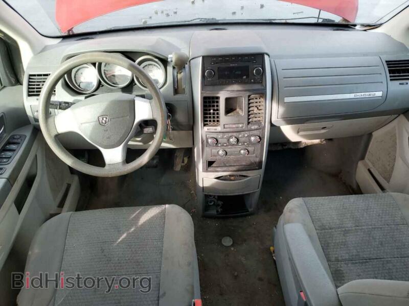2010 Dodge CARAVAN (VIN 2D4RN4DE8AR134657) — photo 8 of 13