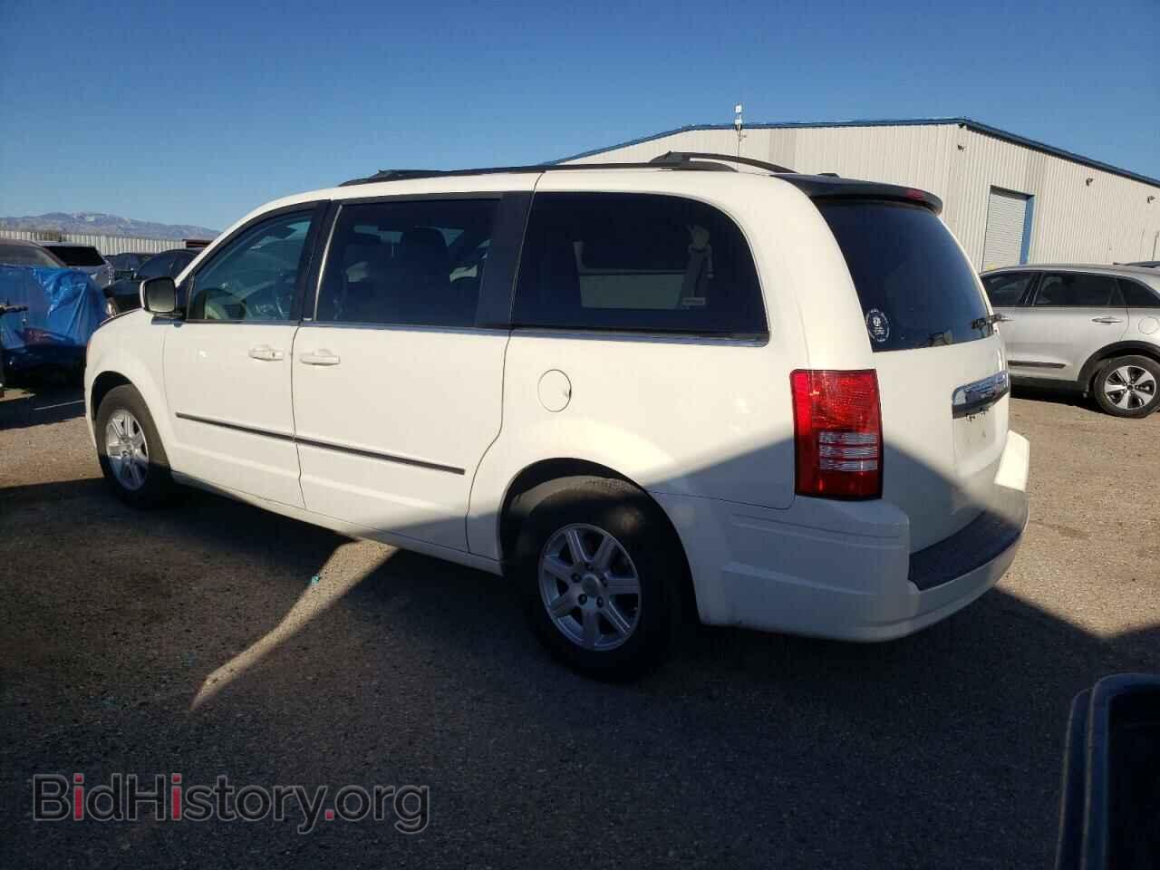 2010 CHRYSLER MINIVAN - VIN: 2A4RR5D17AR132087 - Фото 2