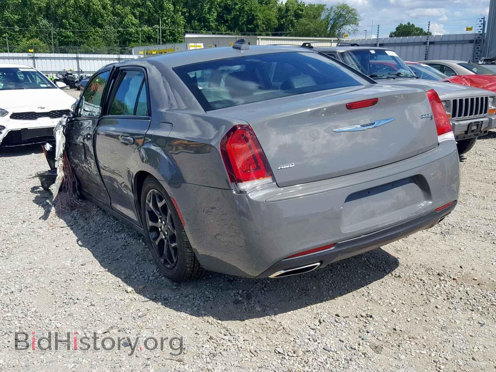 2019 CHRYSLER 300 - VIN: 2C3CCAGG8KH539756 - Фото 3