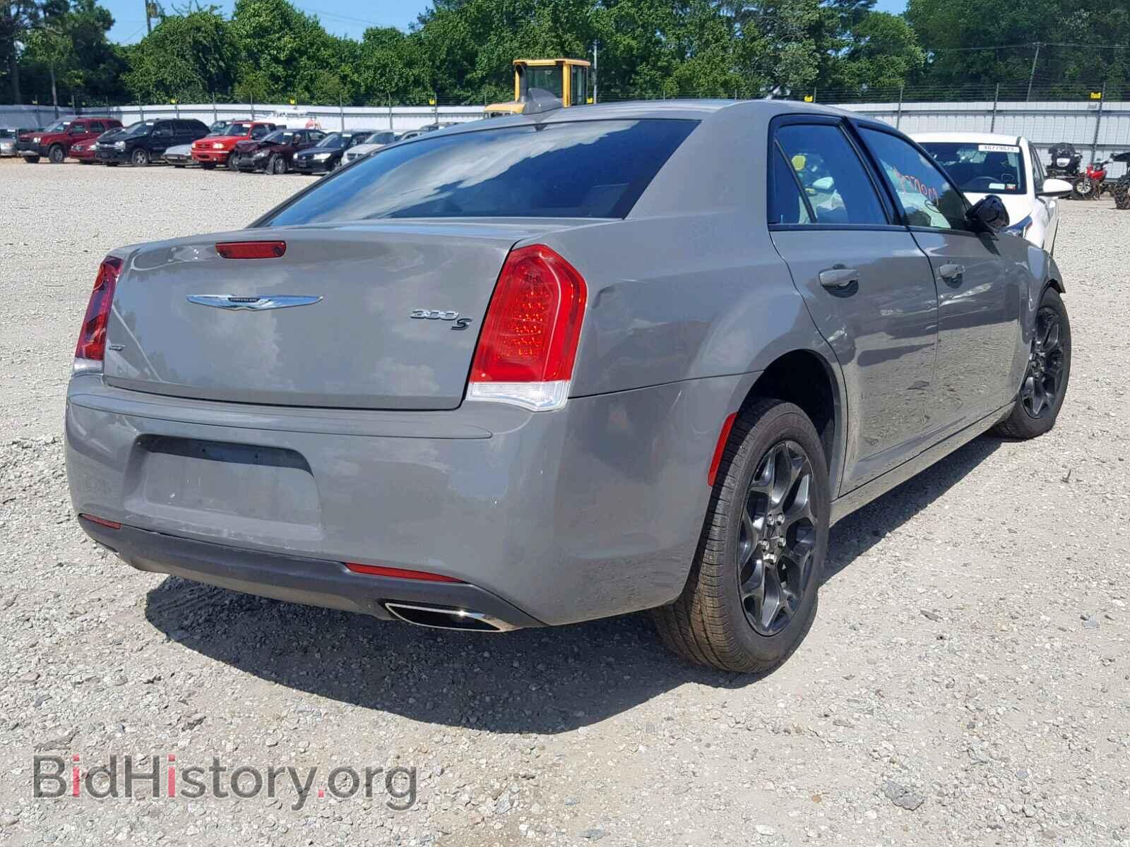 2019 CHRYSLER 300 - VIN: 2C3CCAGG8KH539756 - Фото 4