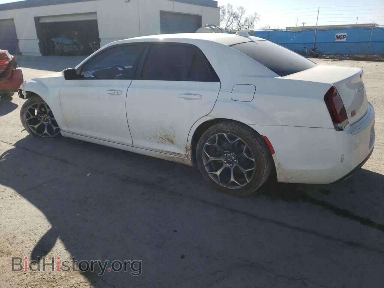 2016 CHRYSLER 300 - VIN: 2C3CCABG6GH268677 - Фото 2