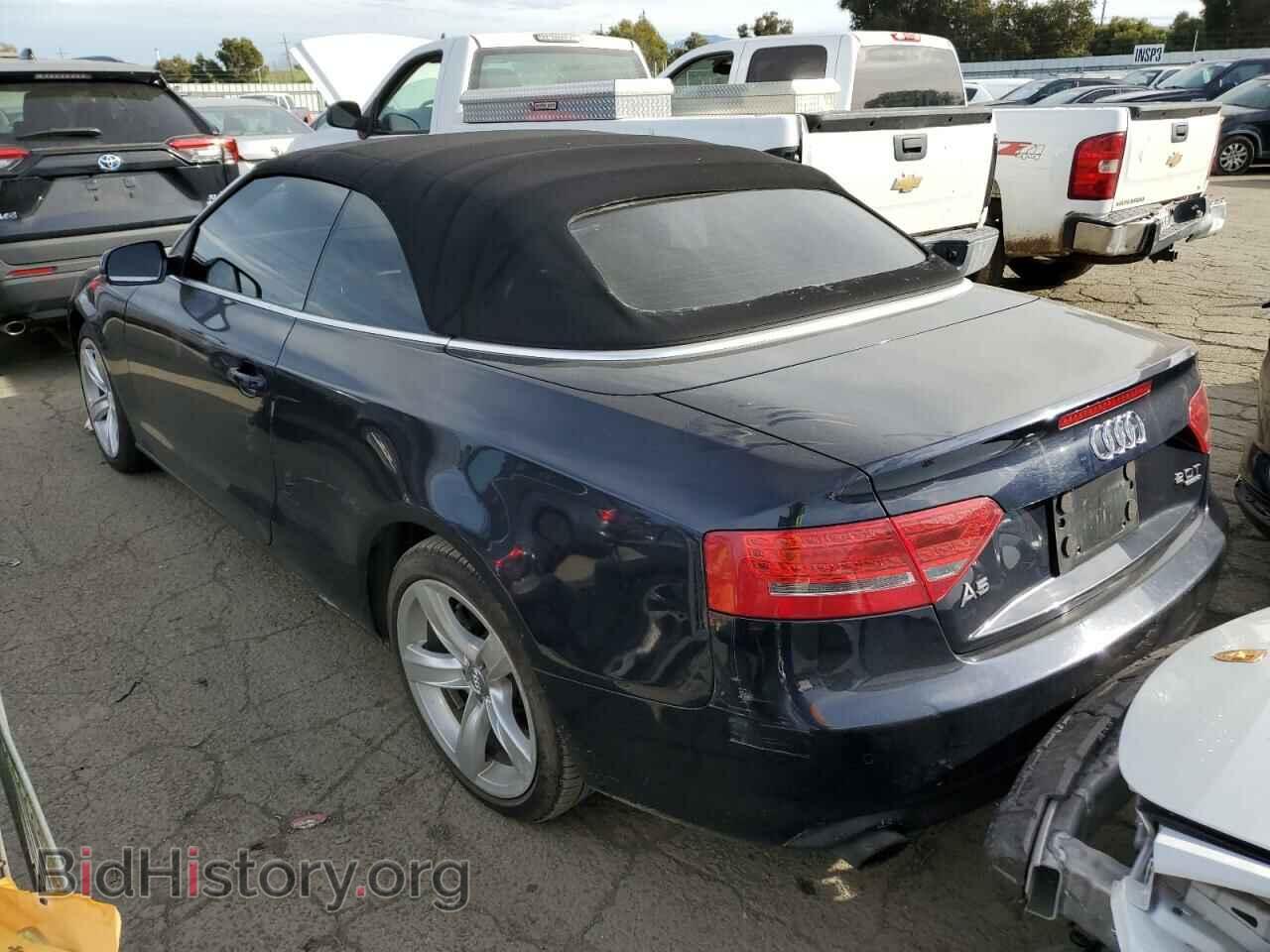 2011 AUDI A5 - VIN: WAULFAFH3BN013777 - Фото 2