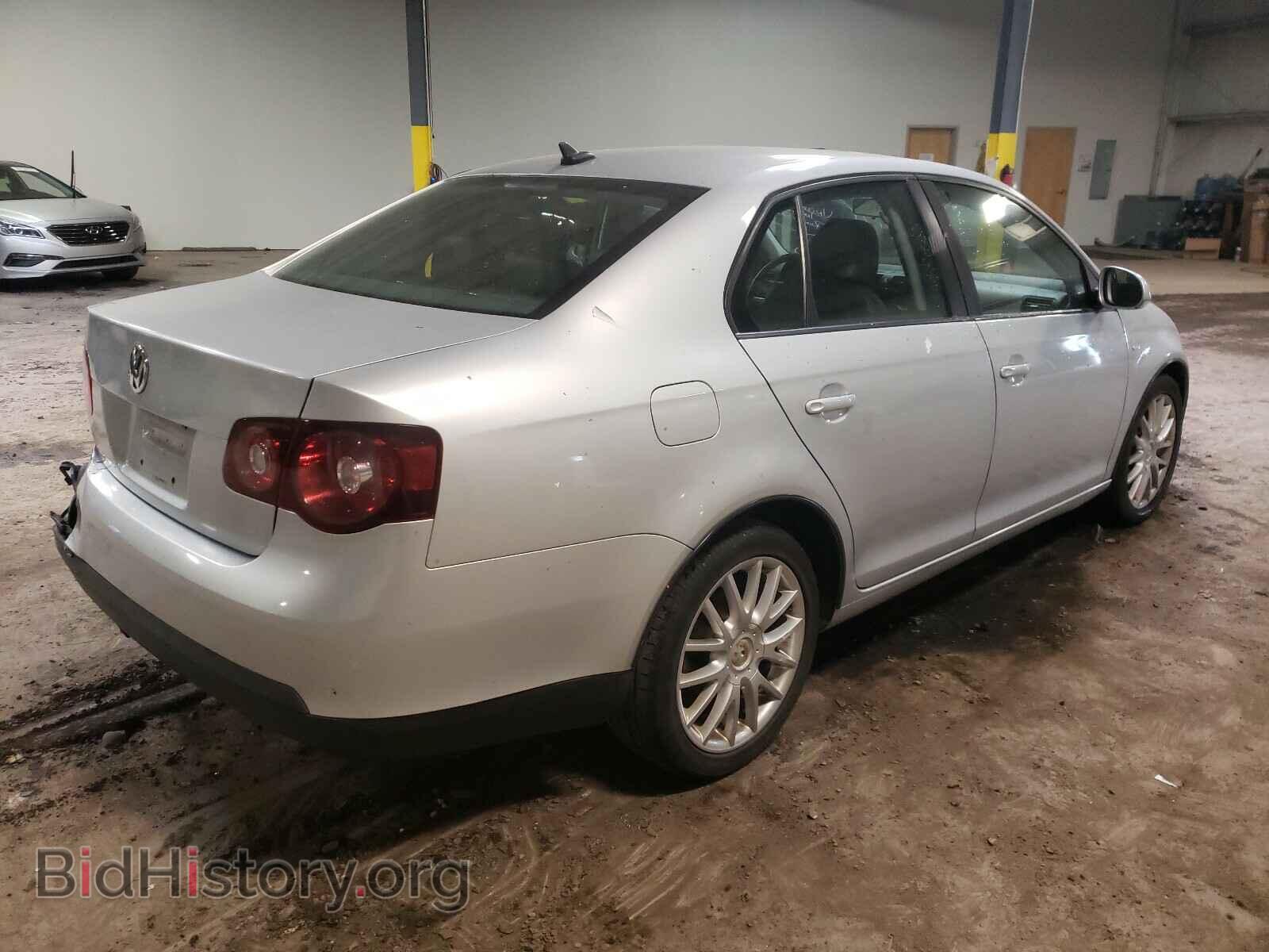 2009 VOLKSWAGEN JETTA - VIN: 3VWRA71K59M062515 - Фото 4