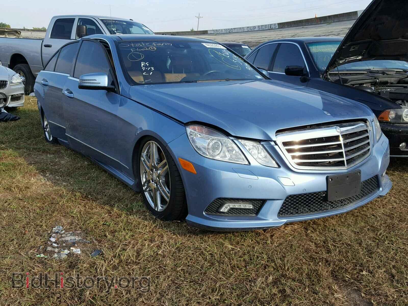 Photo WDDHF7CB0AA093143 - MERCEDES-BENZ E 550 2010