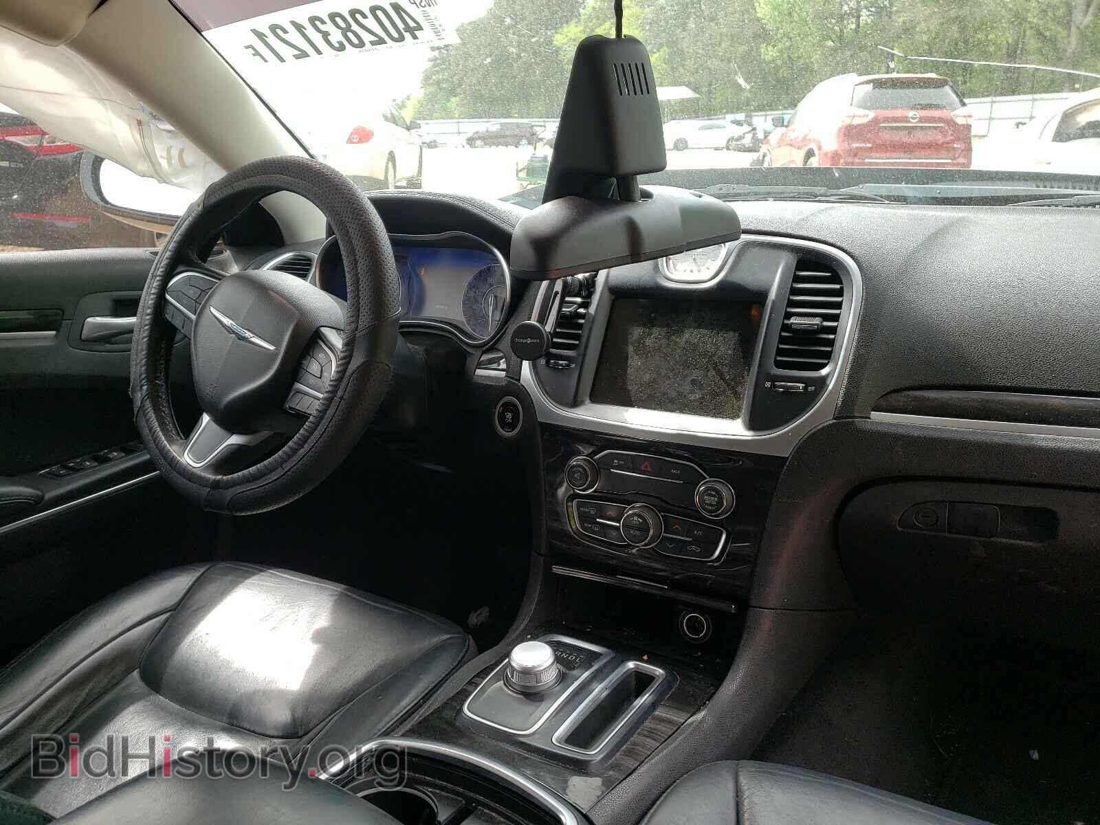 2015 CHRYSLER 300 - VIN: 2C3CCAAG2FH818117 - Фото 9