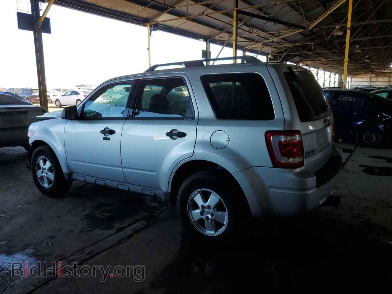 2011 FORD ESCAPE - VIN: 1FMCU9DG1BKA05515 - Фото 2