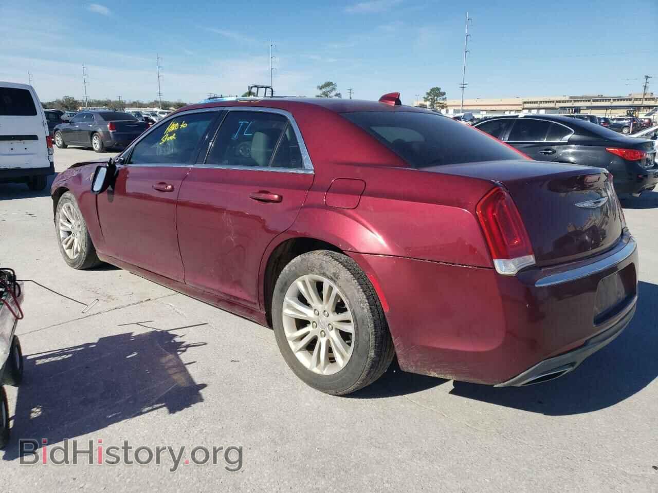 2017 CHRYSLER 300 - VIN: 2C3CCAAG8HH506046 - Фото 2