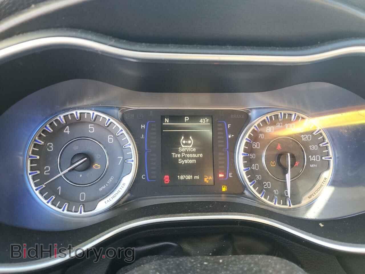 2015 CHRYSLER 200 - VIN: 1C3CCCAB3FN636837 - Фото 9